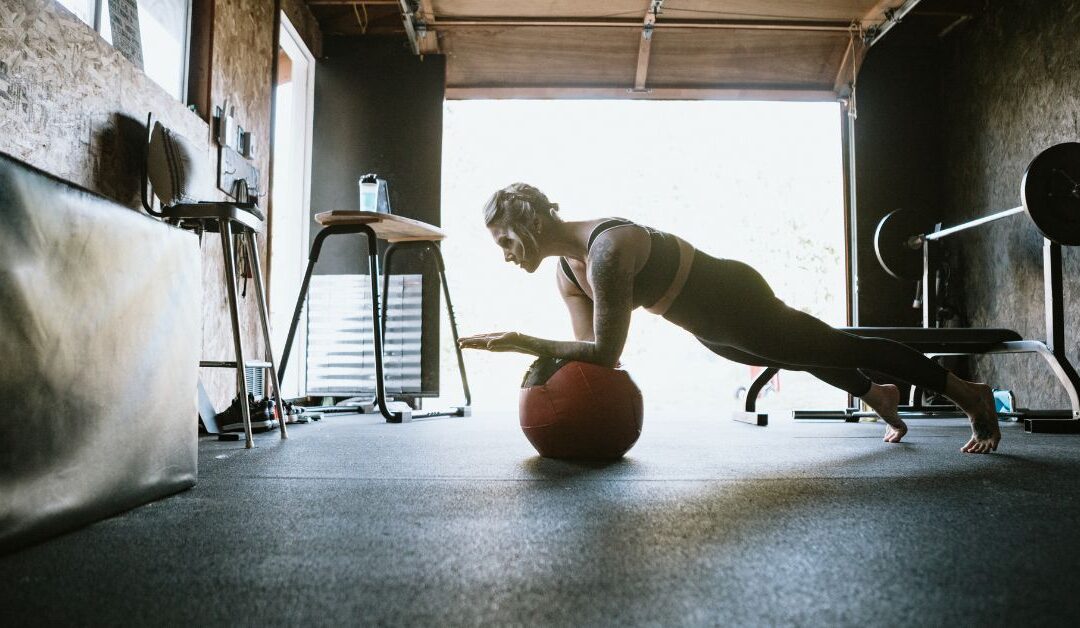 How to Build a Fun and Effective Home Workout Routine with the Right Home Gym Equipment